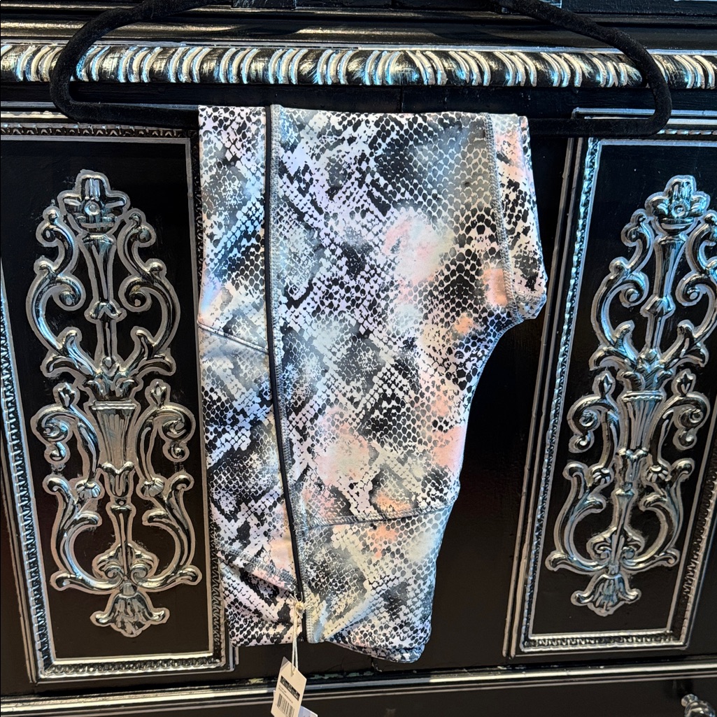Jessica Simpson Xl Snakeskin Print Leggings Nwt And Pockets